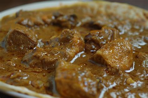Paratha With Rich Cashew Curry Premium Ai Generated Image
