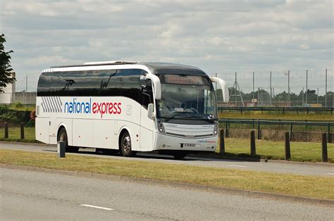 SR131 FJ11MJO National Express Volvo B9R Caetano Levan Flickr