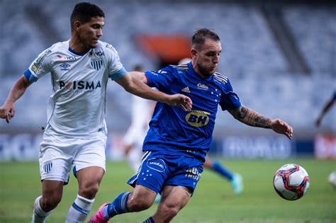 Ava Ostenta Invencibilidade De Uma D Cada Contra O Cruzeiro Veja Os