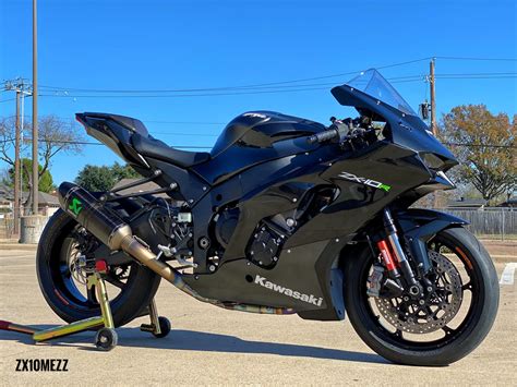 2021 Kawasaki Zx10r with full exhaust and wheels installed already 😳. Zx10mezz : r/Kawasaki