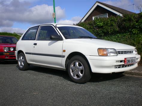 Toyota Starlet 1995: Review, Amazing Pictures and Images – Look at the car