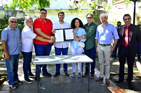 Braide Assina Ordem De Serviço Para Restauração Da Fonte Das Pedras Blog Do Gláucio