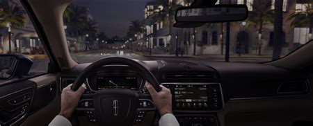 Lincoln Brings Crisp Head Up Displays To Its Continental Sedan With TI