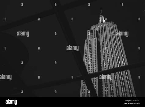 A Gray Scale Shot Of The Empire State Building In New York United