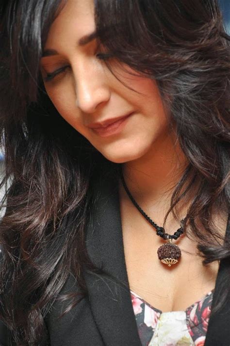 Actress HD Gallery Shruti Hassan Latest Hot Photo Galleryz