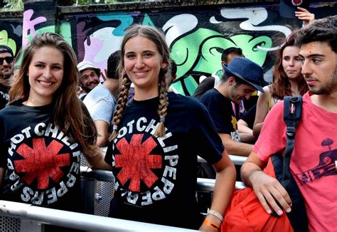 Red Hot Chili Peppers A Milano I Fan In Attesa Per L Ultimo Grande Concerto Estivo La Repubblica