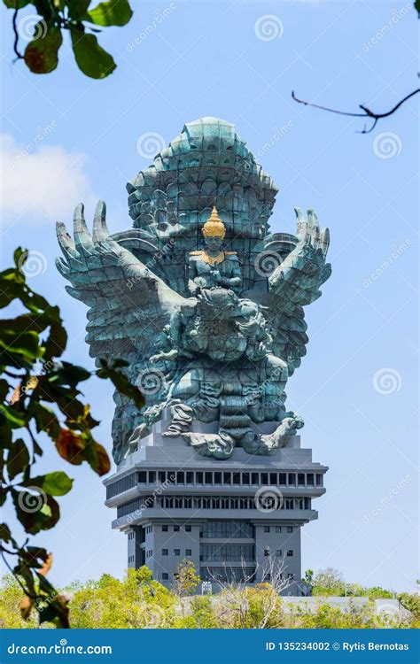 Bali, Indonesia - 10 OCT 2018. Garuda Wisnu Kencana Statue Editorial ...