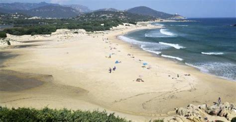 Campania Riaprono Spiagge E Stabilimenti Balneari Ilnapolista