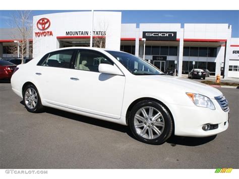 Blizzard White Pearl Toyota Avalon Limited Gtcarlot