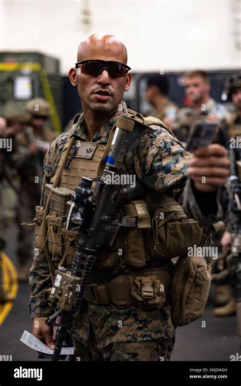 Us Marine Corps Staff Sgt Jonathan Figueroa An Infantry Squad