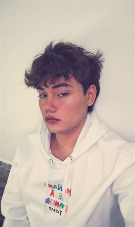 Tyler Collies Nude On Cam Live Sex Chat On Fapchat