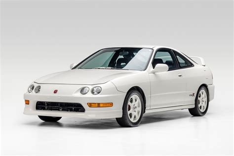 The Dc Acura Integra Type R Honda S Fwd Magnum Opus Autoevolution