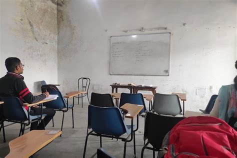 Pandit Prithi Nath College Kanpur Campus Photos Virtual Tour