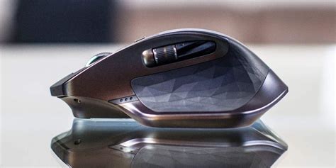 Logitech M720 Triathlon Vs Mx Master Which One Is For You Logitech