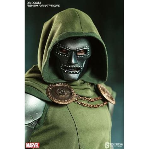 Doctor Doom Premium Format Estátua Escala 1 4 Sideshow