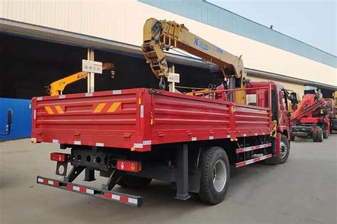 Xcmg Official 8 Ton Small Truck Mount Crane Sqs200 4 China Pickup Truck Mounted Crane For Sale