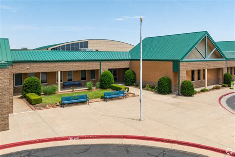 Cheyenne Middle School, Edmond OK Rankings & Reviews - Homes.com