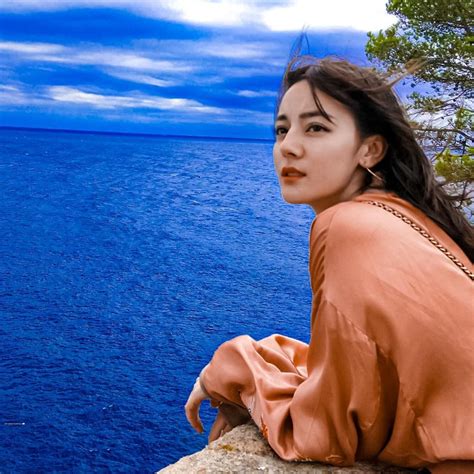 迪丽热巴 Dilraba Dilmuratはinstagramを利用しています「° 🌊 Repost Tag Me