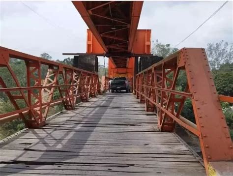 Crucial Puente En Soledad Del Doblado En Malas Condiciones Por