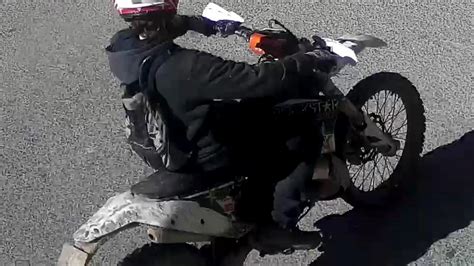 Denunciado Un Menor Por Conducir Una Moto Sin Permiso Y Burlando La