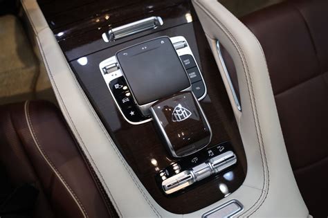 Mercedes-Maybach GLS 600 - Al Senani