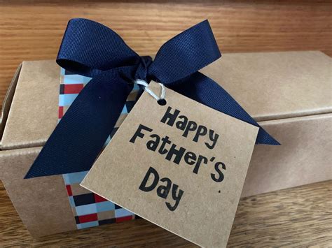 Fathers Day T Box