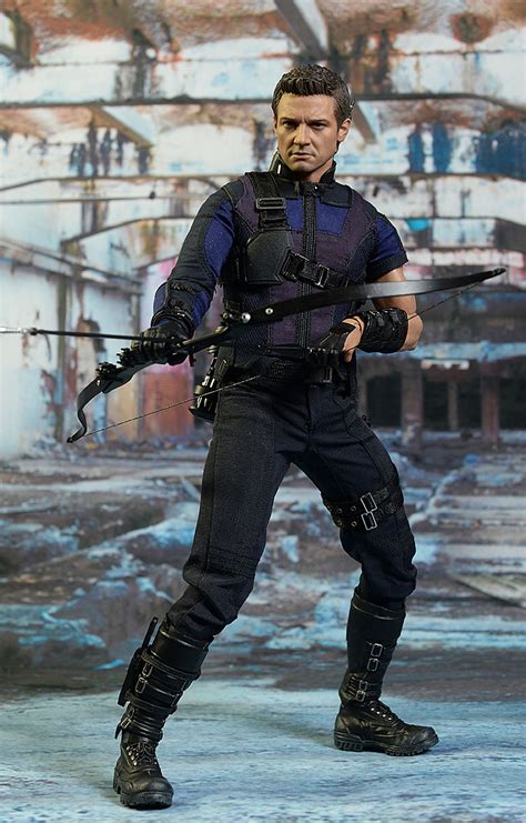 Review And Photos Of Hot Toys Civil War Hawkeye Th Action Figure