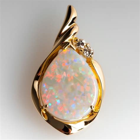 White Opal Meaning & Symbolism