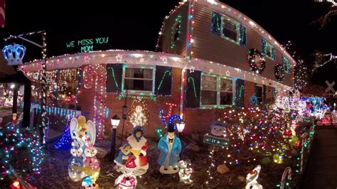 The Great Christmas Light Fight 360 Youtube