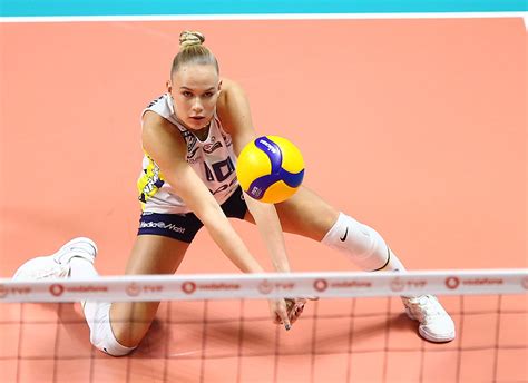 Fenerbahçe Opet ten kolay galibiyet Voleybolunsesi