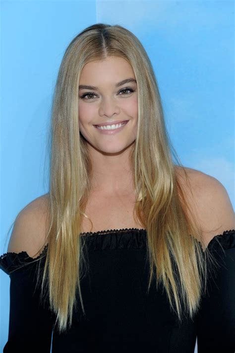 Nina Agdal Hot Celebs Home