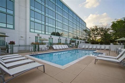 Embassy Suites Lexington Green - SixSuitcaseTravel