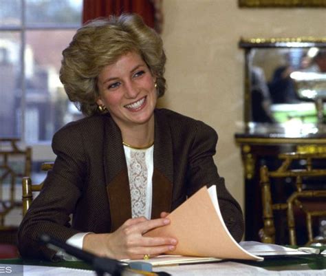 Beautiful Photos Of Princess Diana At Home Princess Diana Diana