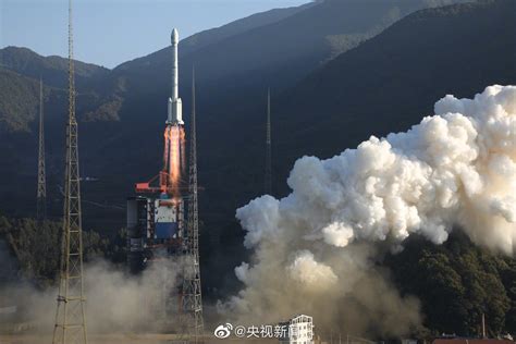 我国长征三号乙一箭双星发射两颗北斗卫星 北斗卫星 新浪军事 新浪网