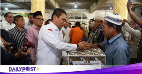 Pemprov Gorontalo Salurkan 150 Paket Bantuan Untuk Korban Banjir Di