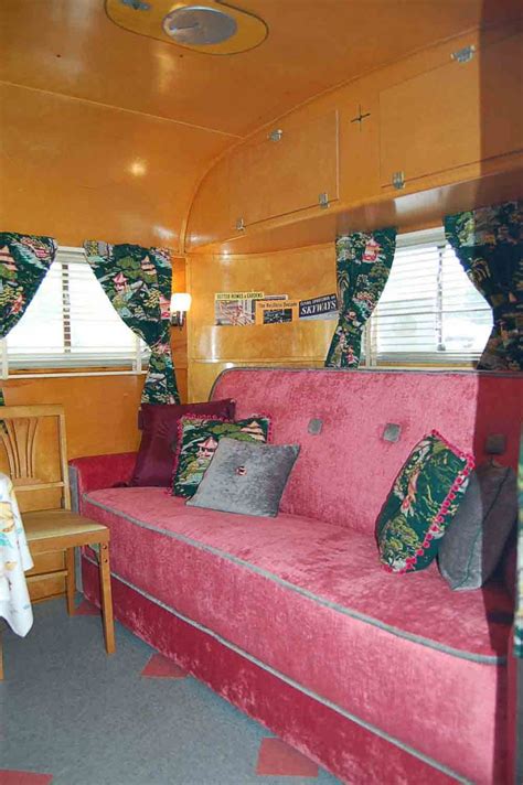 Vintage Trailer Interiors From the 1940's, from OldTrailer.com | Vintage trailer interior ...