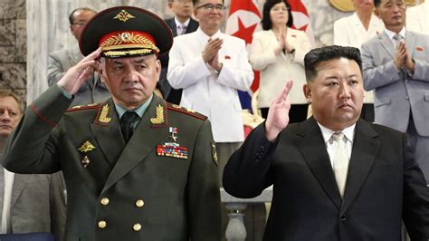 Nordkorea Kim Jong Un Pr Sentiert Verbotene Waffen Bei Milit Rparade