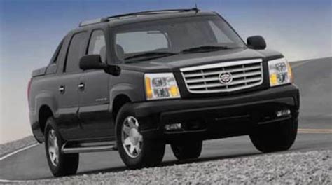 2002 Cadillac Escalade Ext First Look Motor Trend