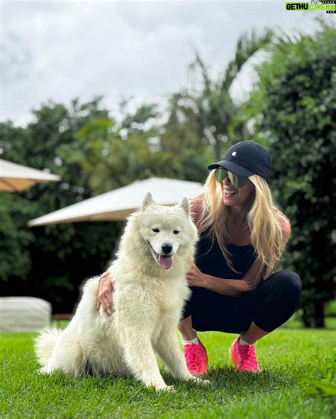 Adriane Galisteu Wiki, Biography, Age, Gallery, Spouse and more