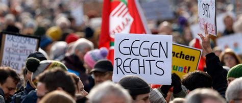 Veranstalter Melden 250000 Teilnehmende Münchner Demo Gegen Rechts