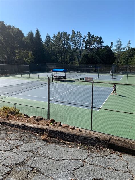 Sleepy Hollow Swim And Tennis Club 1 Sunnyside Ln Orinda California