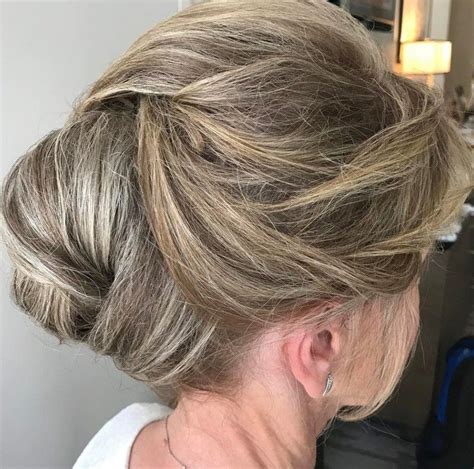 Wedding Hairstyles For Older Brides