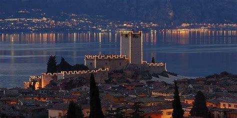 CAPODANNO LAGO DI GARDA 2025 A VOI LE MIGLIORI SOLUZIONI