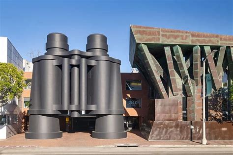 Chiat Day Building By Frank Gehry Venice Beach Our Beautiful Wall