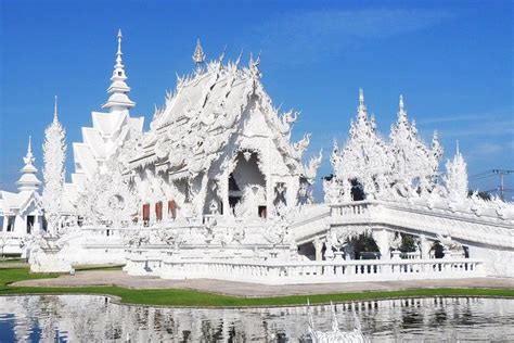 Chiang Mai to Chiang Rai, White temple & Golden triangle 2024