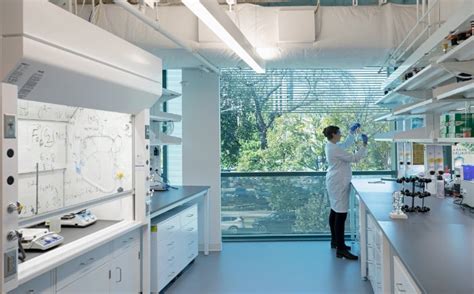 Simmons University Unveils New Science Center, Renovated Library - Connect CRE