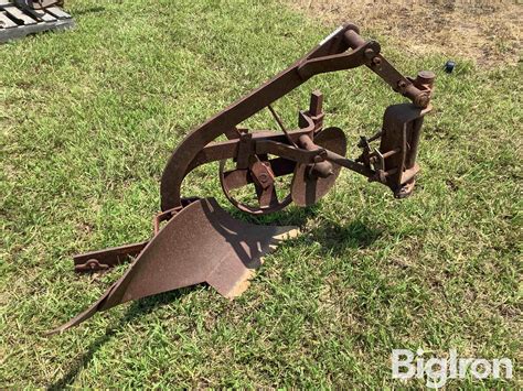 Allis-Chalmers Plow | Agriculture | BigIron
