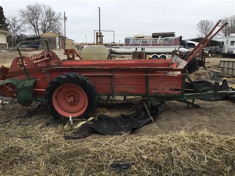 New Idea A Manure Spreader Bigiron Auctions