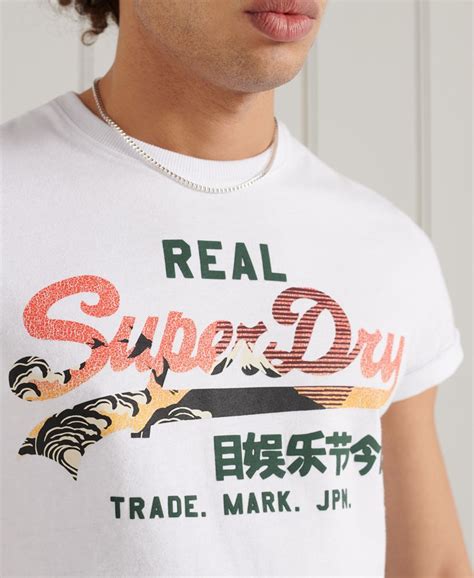 Mens - Vintage Logo Itago Standard Weight T-shirt in White | Superdry