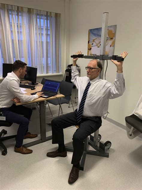 Reliability And Validity Of The Standardized Elevated Arm Stress Test In The Diagnosis Of